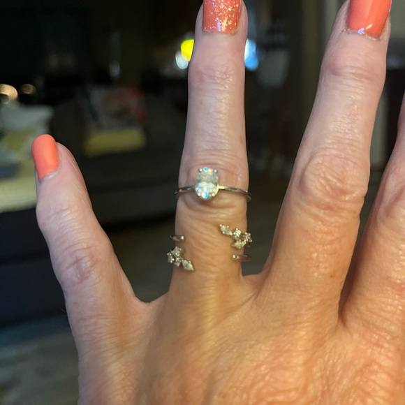 14 k white gold 1 carat oval diamond and Ring enhancer in Beautiful Moissanite! - Picture 11 of 13